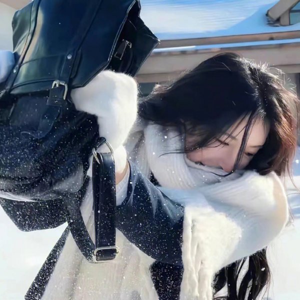 银杏首映·未删减海报